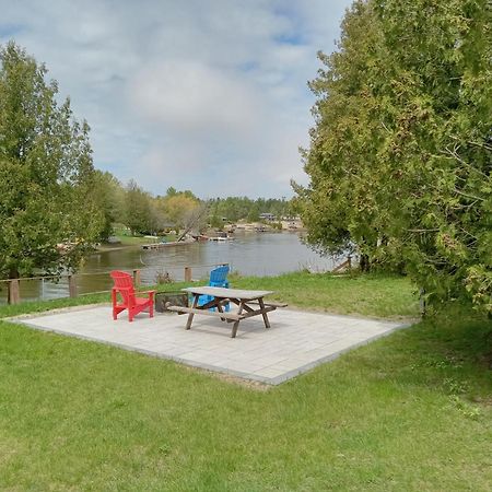 Sauble River Marina And Lodge Resort Sauble Beach Exteriér fotografie