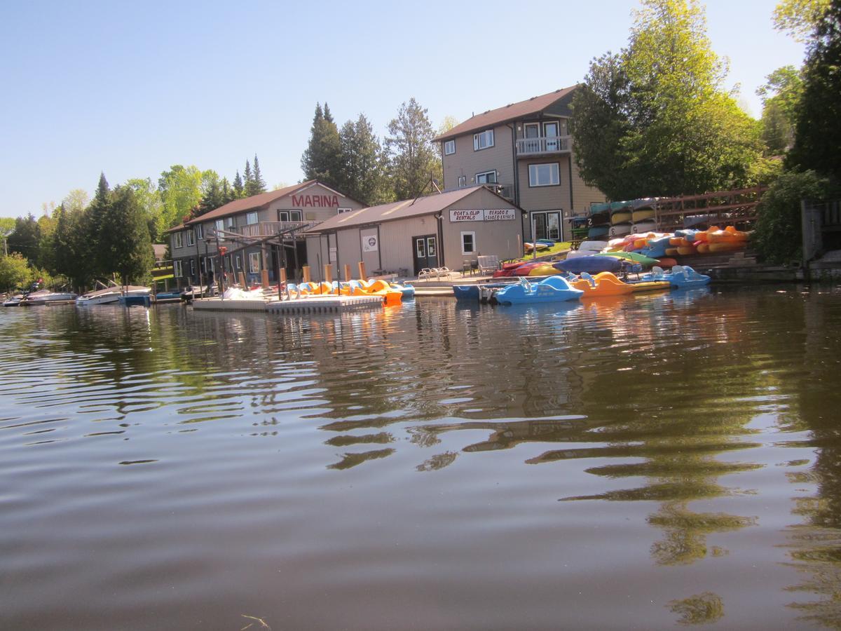 Sauble River Marina And Lodge Resort Sauble Beach Exteriér fotografie